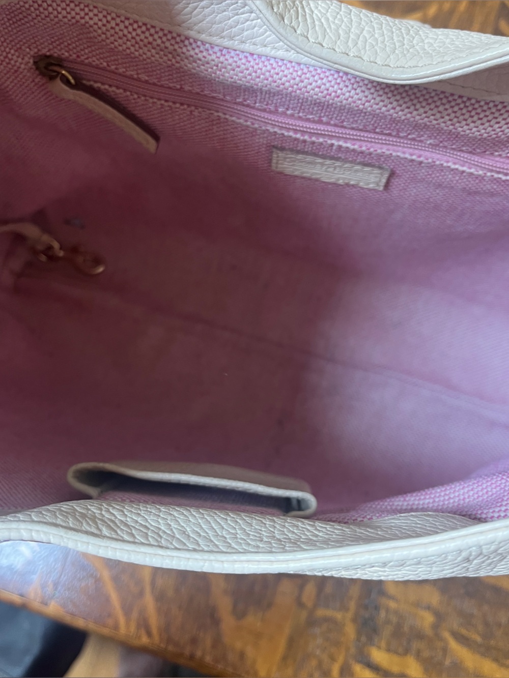 Dooney & Bourke Belvedere Cream Leather Hobo Shoulder Bag with Braiding & lock - Picture 6 of 8